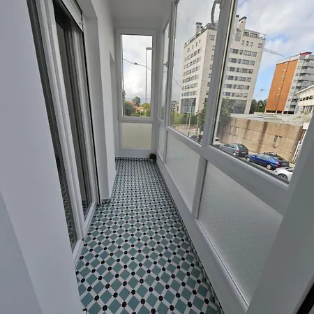 Tomas Paredes, Vigo, 3