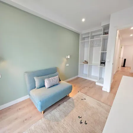 Tomas Paredes, Vigo, 3 * Виго