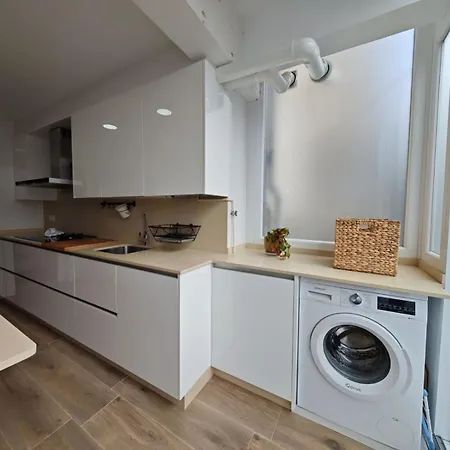 Tomas Paredes, Vigo, 3 * Виго