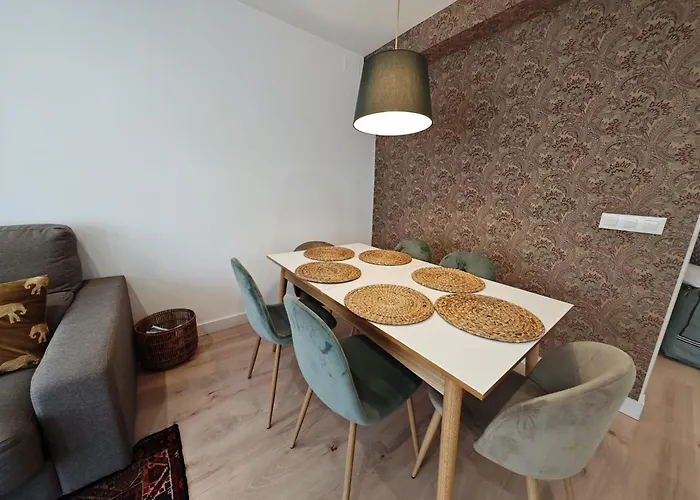 Tomas Paredes, Vigo, 3 * Vigo