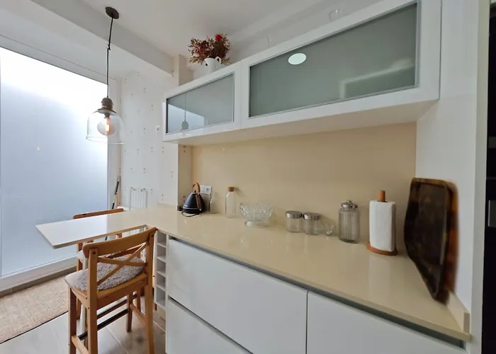 Tomas Paredes, Vigo, 3 Daire Vigo