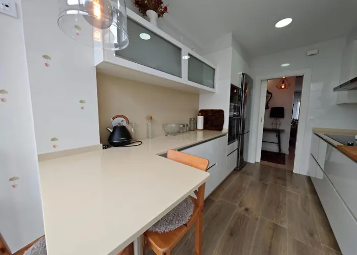 Daire Tomas Paredes, Vigo, 3 *