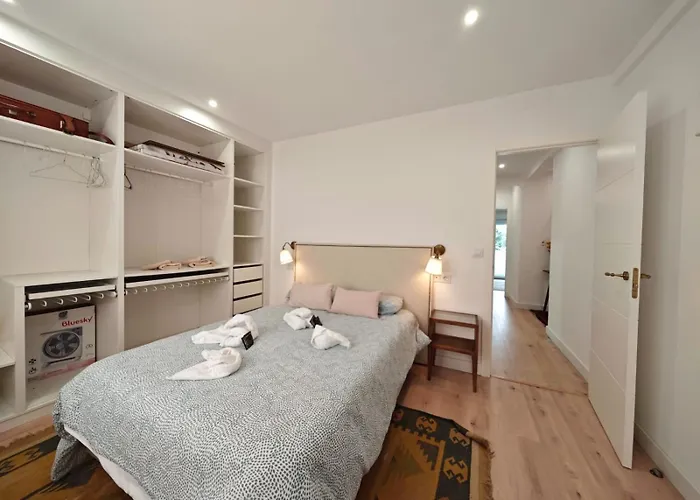 Tomas Paredes, Vigo, 3 Daire